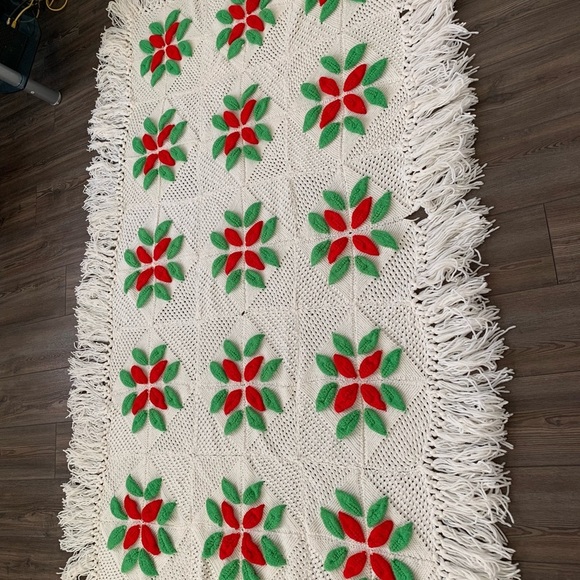 Handcrafted blanket - Picture 4 of 6